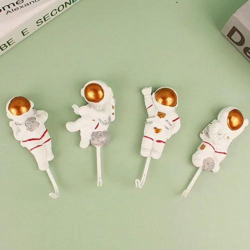 Vista 2 de gofidin 4 ganchos creativos de astronauta modelo de dibujos animados planeta cocina fuerte pegamento colgador puerta sin clavos detrás del llavero