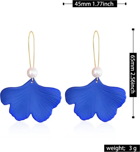 Vista 4 de GBAHFY Aretes bohemios de resina con pétalos de rosa, aretes largos de acrílico escalonados, aretes de borla floral exagerados para mujer