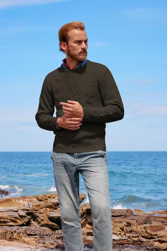 Vista 5 de PJ PAUL JONES Men's Military Pullover Sweater Crewneck Vintage Cable Knit Sweater with Suede Patchwork