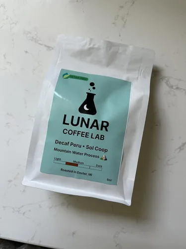 Vista 22 de Lunar Coffee Lab Café orgánico medio tostado medio descafeinado medio – Proceso de agua de montaña medio descafeinado Guatemala, mitad reliquia