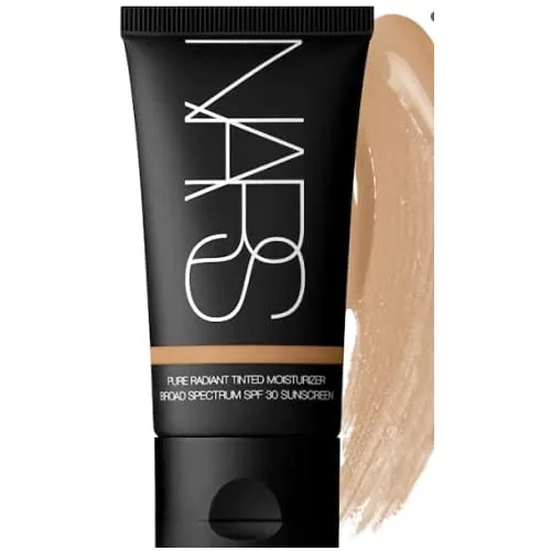 Vista 10 de NARS Pure Radiant Humectante con tinte SPF 30/PA+++, Alaska, 1.9 Onzas, I0081567 Alaska - Luz con un equilibrio neutro de tonos rosa y amarillo