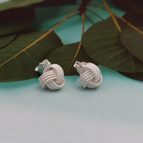 Vista 5 de LeCalla Aretes de plata de ley con nudo de amor, aretes ligeros de diseño italiano trenzado para mujer