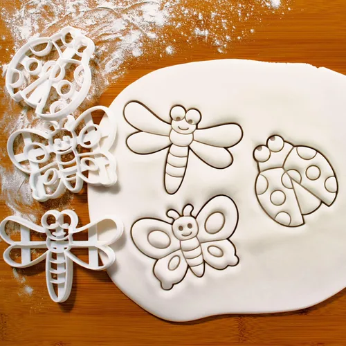 Vista 3 de Juego de 3 cortadores de galletas de insectos (diseños: mariquita, libélula y mariposa), 3 piezas - Bakerlogy
