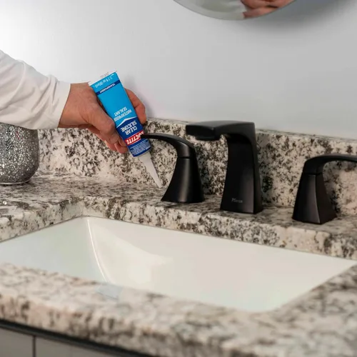 Vista 5 de Sellador de silicón transparente impermeable Loctite, tubo de 2.7 onzas (908570), 908570 3oz