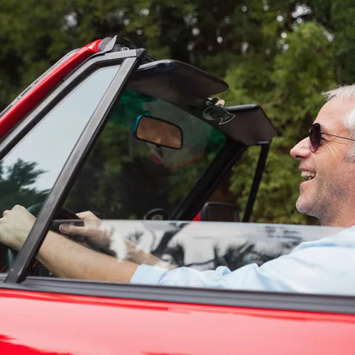Vista 4 de 2 paquetes de soporte universal para anteojos para el automóvil, soporte para lentes de sol, clip de cuero para anteojos y clip para tarjeta de Beige