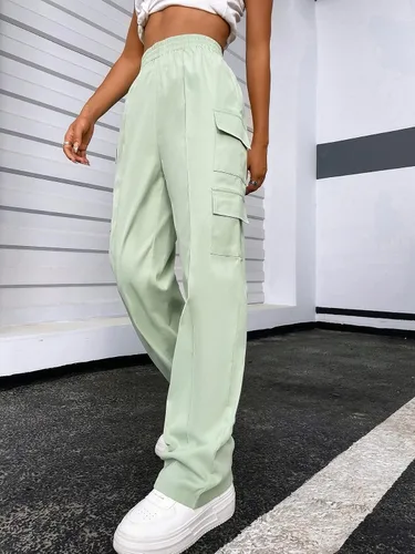 Vista 3 de MakeMeChic Pantalones tácticos para mujer con bolsillo con solapa cintura elástica pantalones tipo cargo