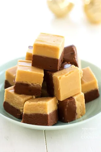 Vista 2 de Nuts To You - Dulce de chocolate suave y cremoso de mantequilla de maní de 8 onzas Dulce gourmet fresco Fudge artesanal decadente y delicioso