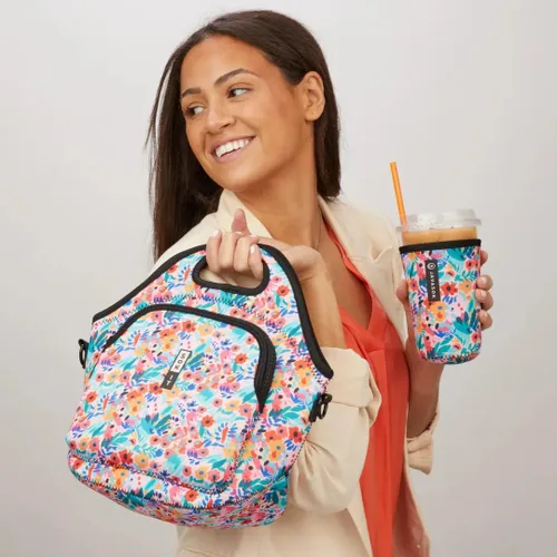 Vista 4 de Sok It JavaSok Funda aislante de neopreno para tazas de café helado y soda fría (Floral abstracto, Pequeño: 16-20oz)