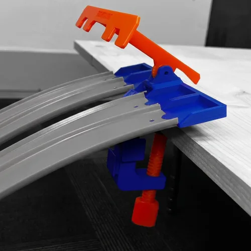 Vista 5 de Garra de Pista de Camiones Monstruo con Puerta de Arranque de 4 Carriles (Pista NO Incluida) Compatible con Pista de Hot Wheels (Azul/Naranja)