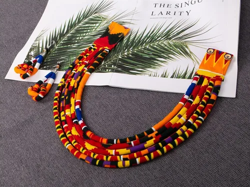 Vista 2 de BintaRealWax Conjunto de collar africano y pendientes Ankara con estampado de tela multicapa de cuerda tejida gargantilla en capas