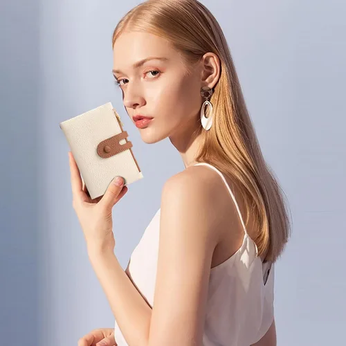 Vista 6 de FALAN MULE Cartera pequeña de cuero para mujer, con bloqueo RFID, tarjetero plegable con bolsillos dobles con cremallera, Blanco y marrón, Compacto