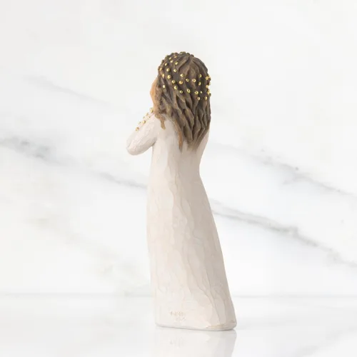 Vista 4 de Willow Tree Little Christmas Angel, figura esculpida pintada a mano