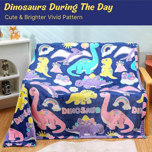 Vista 3 de Bood Manta que brilla en la oscuridad para niños, manta de dinosaurio para niñas y niños, única para niños, mantas para niños y dinosaurios, manta