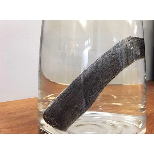 Vista 5 de Binchotan Charcoal de TOSA, Japón - Barras purificadoras de agua para agua de gran sabor, 2 varillas, cada barra filtra hasta 2 litros de agua