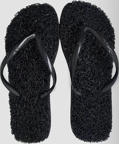 Vista 7 de CLEANUP Chanclas Flat Essence Black Exfoliante, masajista y relajante Sandalias de tanga cómodas y ligeras Fibras 100% veganas reciclables