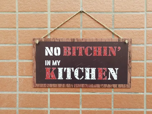 Vista 5 de CARISPIBET Letrero de bienvenida con texto en inglés «In my Kitchen»