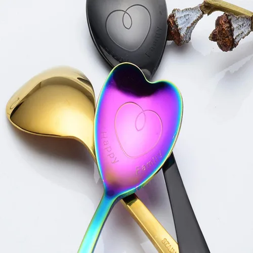 Vista 5 de 7 piezas de cucharas de acero inoxidable con forma de corazón - Café, postre, helado, té, amor - Lindas (doradas)