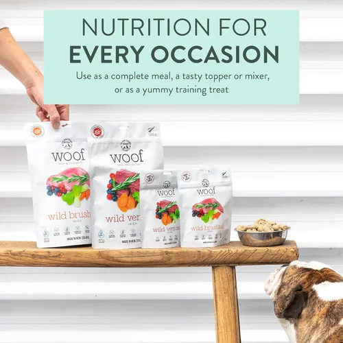 Vista 3 de The New Zealand Natural Pet Food Co Woof Alimento Liofilizado para Perros - Venado Salvaje, Alto en Proteínas, Complemento Alimenticio y Golosinas