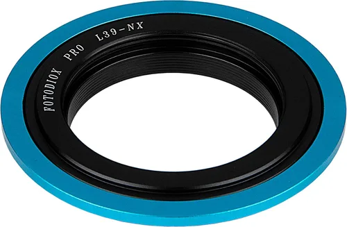 Vista 2 de Fotodiox Adaptador de montaje de lente, M39 (montaje de rosca Leica de 1.535 in x1) para cámaras sin espejo Samsung NX Mount