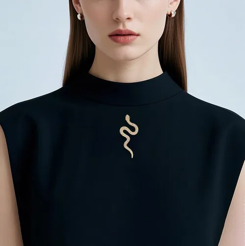 Vista 6 de Broches dorados de serpiente para mujeres y hombres, alfileres de solapa esmaltados de serpiente, accesorios de diamantes de imitación, poderosos