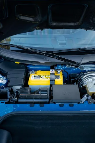 Vista 11 de OPTIMA® Batteries High Performance DH6 YELLOWTOP® Dual Purpose Sealed AGM