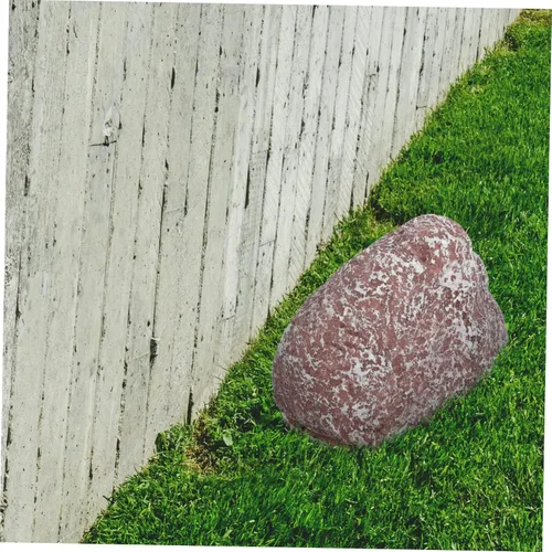 Vista 9 de Stone Key Hider - Diseño realista de roca para almacenamiento de llaves al aire libre para jardines y patios, material de resina confiable que