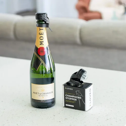 Vista 5 de KLOVEO - Tapón de champán negro, sello patentado, fabricado en Italia, tapón de botella de plástico WAF, ideal para prosecco, vino espumoso y cava