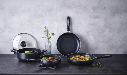 Vista 2 de Beka Pro Induc Wok antiadherente de aluminio con tapa de cristal 11.0 in
