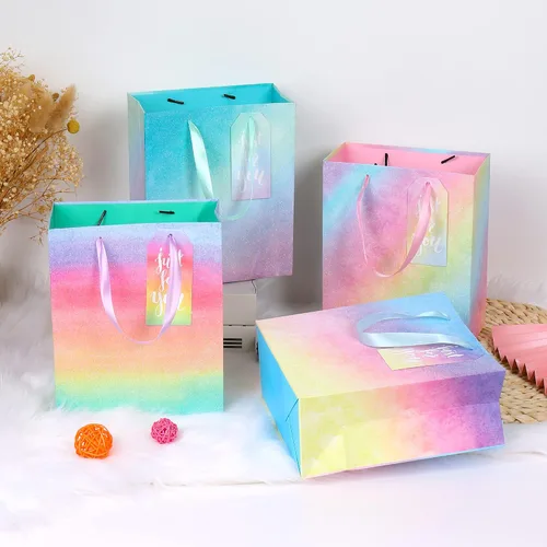 Vista 6 de Paquete de 4 bolsas de regalo con asas, bolsas de regalo de tamaño mediano degradado con purpurina con papel de seda, bolsa colorida de regalo