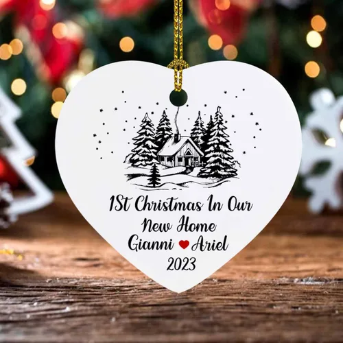 Vista 6 de Adorno de primera Navidad en nuestro nuevo hogar, adorno para el primer hogar 2025, decoración personalizada para colgar en el árbol de Navidad
