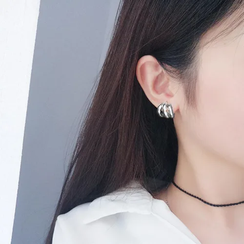 Vista 6 de ABILITH Aretes triples de plata y oro para mujer, aretes de aro de dos tonos de oro grueso de 18 quilates