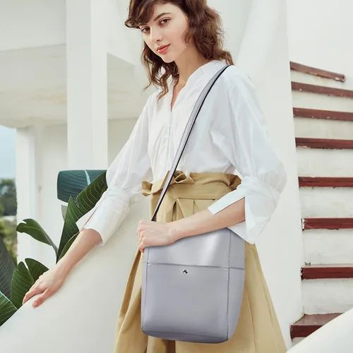 Vista 2 de BROMEN Bolsa Hobo para mujer, diseñada con cuero vegano, de hombro, bandolera