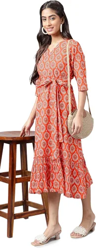 Vista 4 de Janasya Vestido con volantes estampado de motivos étnicos de algodón naranja para mujer india