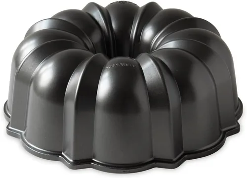 Vista 9 de Nordic Ware Bundt Original, 12 tazas, bronce