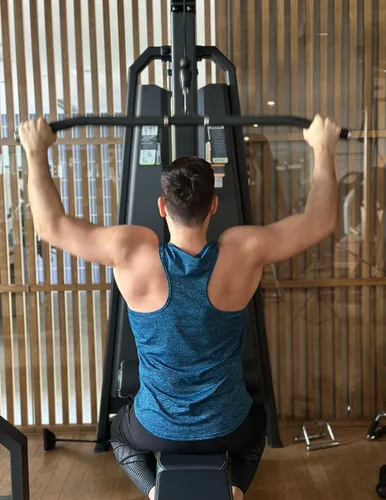 Vista 2 de COOFANDY Camisetas sin mangas para hombre, paquete de 3 camisetas sin mangas para gimnasio, espalda en Y, entrenamiento muscular, culturismo