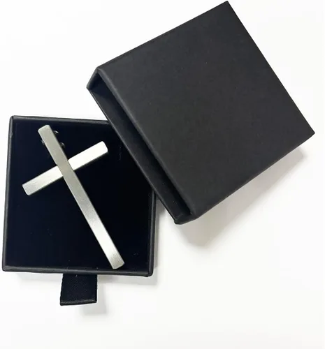 Vista 7 de Collar de cruz de defensa personal, cadena de 21 pulgadas, herramienta de protección oculta de acero inoxidable con bloqueo de seguridad, Acero