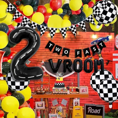 Vista 2 de 134 piezas Suministros de decoración de fiesta de cumpleaños de coche de carreras para niños - Globos de temática de carreras de cumpleaños Globos