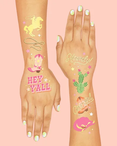 Vista 4 de xo, Fetti Cowgirl 100 tatuajes temporales de lámina dorada Decoraciones de fiesta de cumpleaños, accesorio de vaquera Giddy Up, recuerdo temático