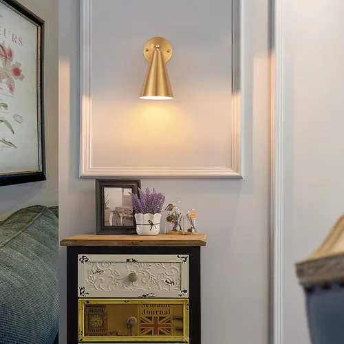 Vista 9 de MWZ Juego de 2 Apliques Dorados, Apliques de Pared Modernos de Latón con Pantalla de Metal, Lámpara de Brazo Oscilante de Montaje en Pared