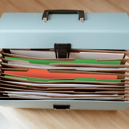 Vista 6 de Juego de 25 guías de archivos con pestaña superior, divisores de archivador tamaño carta con alfabeto de corte 1/5, guías de cajones de archivos