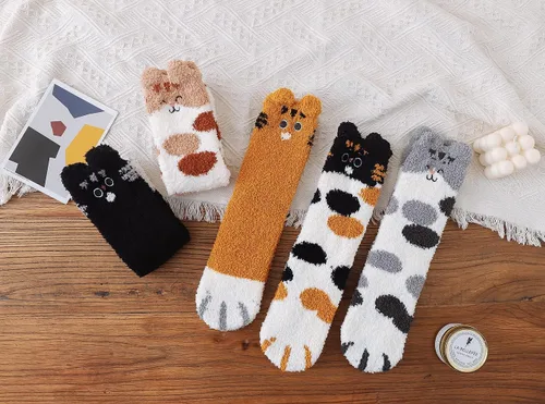 Vista 2 de Calcetines peludos para mujer, cálidos y suaves