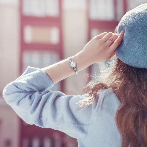 Vista 7 de BERNY Relojes de plata para mujer, delicado reloj de pulsera para mujer, reloj de pulsera pequeño impermeable 3ATM, reloj de cuarzo analógico