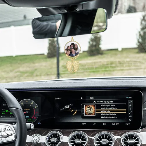 Vista 3 de PiercingJ Adorno Colgante Personalizado con Foto para Espejo Retrovisor de Coche, Adorno Colgante de Coche con Imagen a Doble Cara, Grabado de Alas