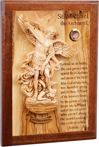 Vista 2 de Escultura genérica de San Miguel para colgar en la pared, madera de olivo, San Miguel Arcángel hecho en Tierra Santa, decoración religiosa