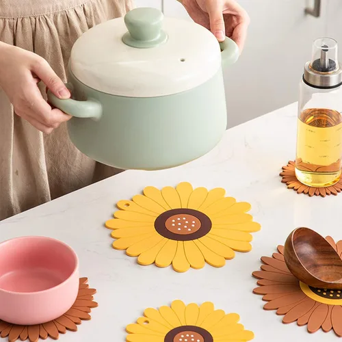 Vista 2 de Salvamanteles de silicona con diseño de girasol, almohadillas calientes para mesa y encimera, salvamanteles de goma suave multiusos para ollas