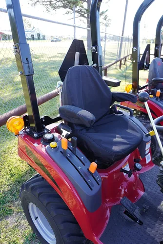 Vista 6 de Durafit Seat Covers, Compatible con Mahindra todos los modelos actuales de tractor con asiento de una pieza con reposabrazos. No para asientos