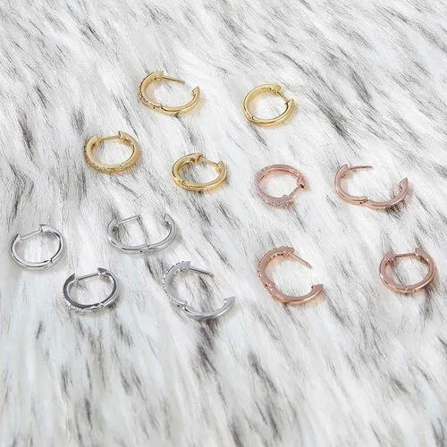 Vista 8 de Gacimy - Arracadas de mujer de oro de 14 quilates, aretes Huggie pequeños con broche para cartílago.