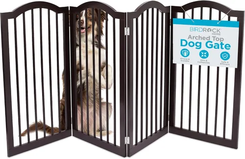 Vista 11 de INTERNET'S BEST Puerta para perros con parte superior arqueada, 3 paneles, barrera de madera para mascotas de 24 pulgadas de alto para perros