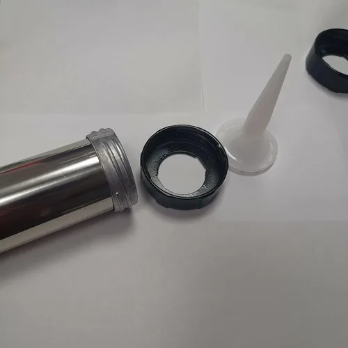 Vista 4 de Dos cubiertas universales de aluminio para calafatear salchichas negras