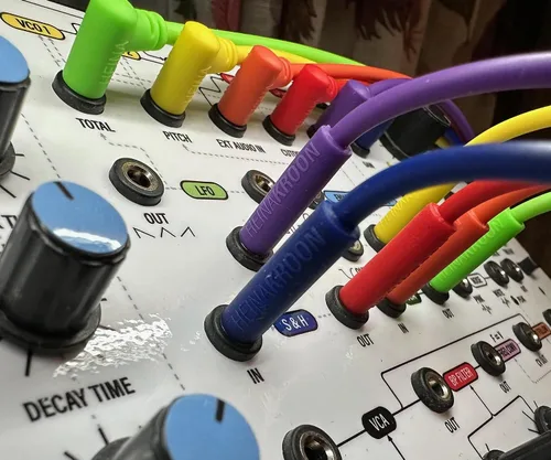 Vista 4 de Cables de conexión CV multicolores de perfil bajo en ángulo/recto de 0.138 in - NO para guitarras - Cables de conexión modulares Eurorack, paquete